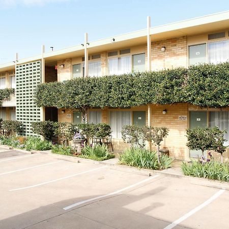 Mid City Motor Inn Queanbeyan Dış mekan fotoğraf