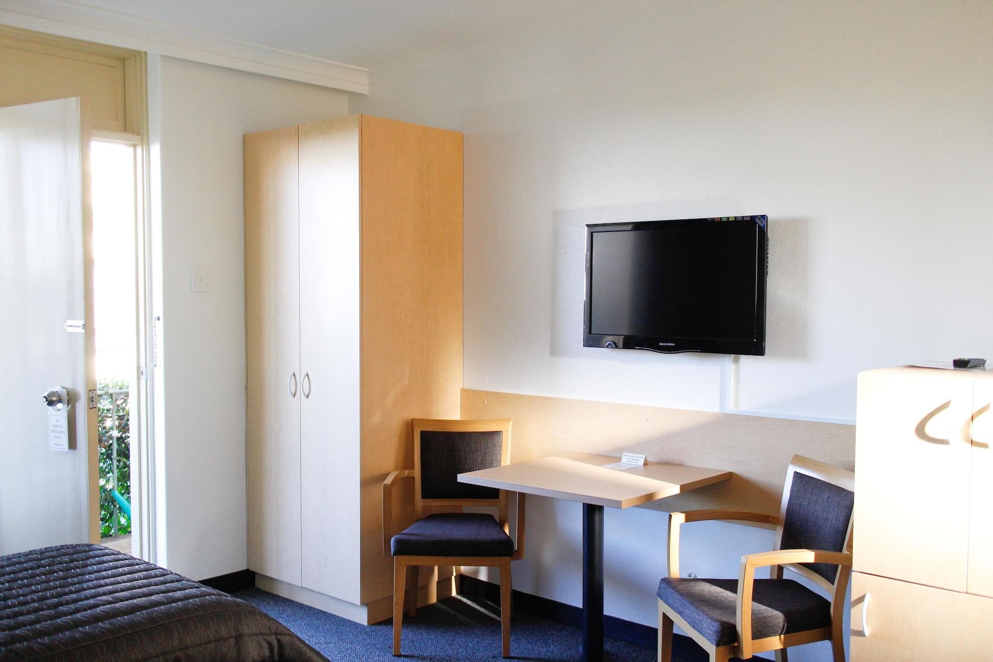 Mid City Motor Inn Queanbeyan Dış mekan fotoğraf
