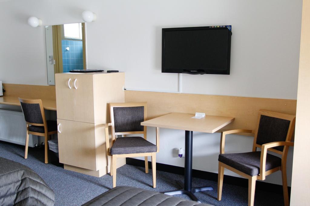 Mid City Motor Inn Queanbeyan Dış mekan fotoğraf